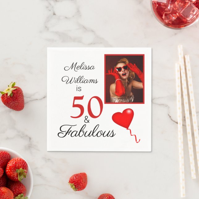 50 und fabelhaftes Foto mit Name Red 50. Geburtsta Serviette (Beispiel)