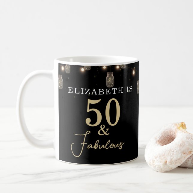50 und fabelhaftes Schwarz mit String Lights Kaffeetasse (Mit Donut)