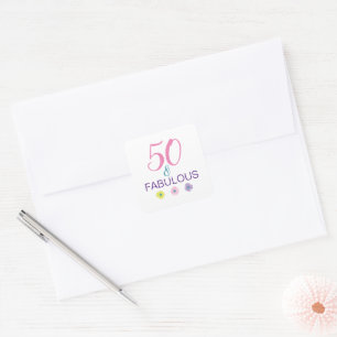 50 und Fabulous Fun Lila Daisy Quadratischer Aufkleber
