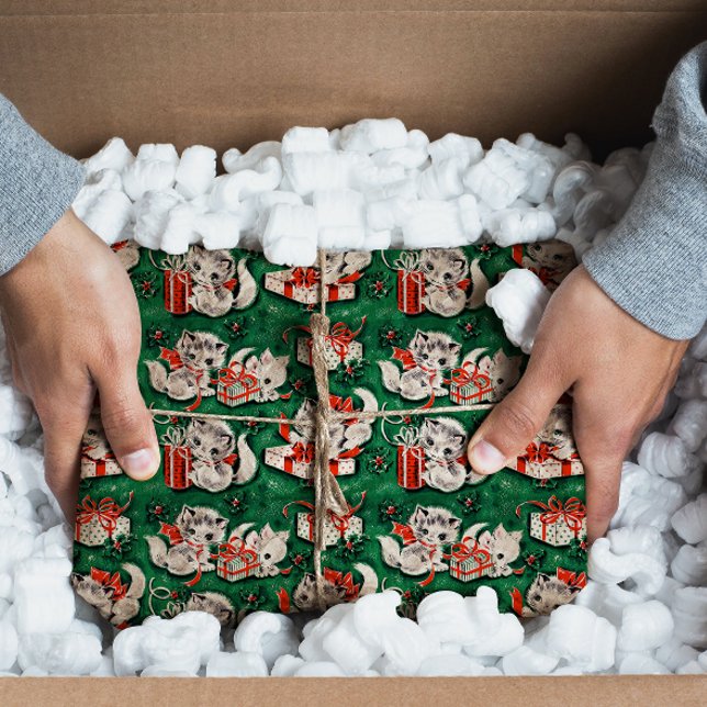 50er Jahre Grünes Weihnachtsmuster mit Kätzchen Seidenpapier (Von Creator hochgeladen)