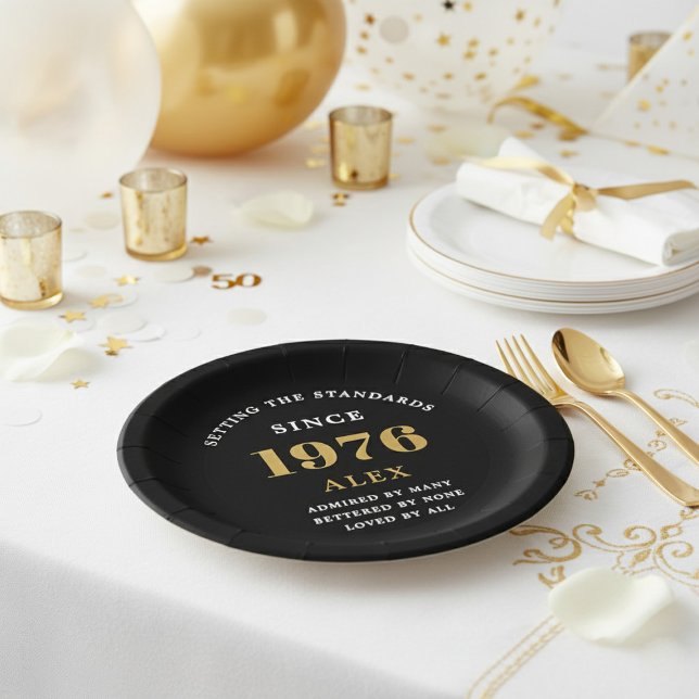 50th Birthday Name 1976 Black Gold Elegant Chic Pappteller (1976 black, birthday paper plate. White background. )