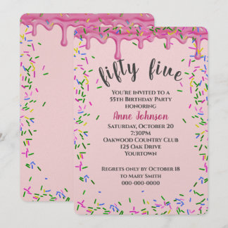 55. Geburtstag rosa Icing und Sprinklen Einladung