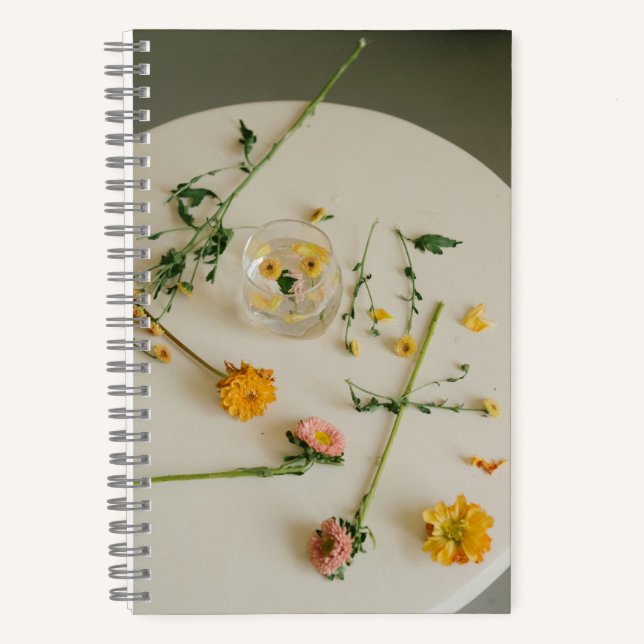 5,5" x 8,5" SpiralNoteboot Notizbuch (Vorderseite)