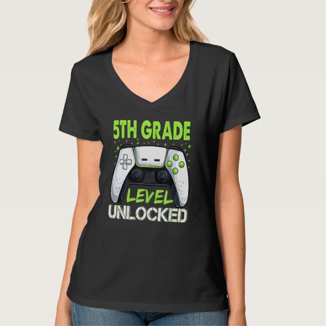 5. Stufe Entsperrtes Kleidungsstück zurück zur Sch T-Shirt (Vorderseite)