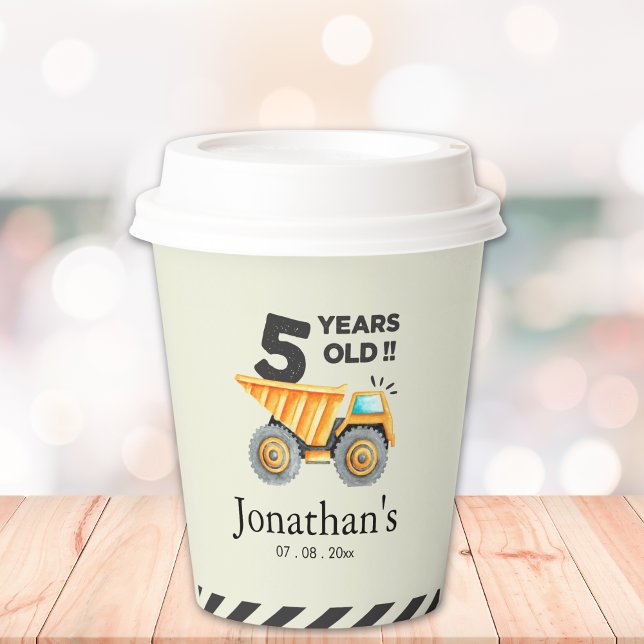 5th birthday boy construction theme pappbecher (Von Creator hochgeladen)