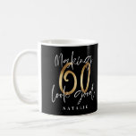 60 aussehen gut Gold Geburtstagsparty Gefallen Kaffeetasse<br><div class="desc">60 aussehen gut Gold Geburtstagsparty Gutes Geschenk Design. Teil einer Sammlung.</div>