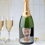 60. Geburtstag Foto hello 60 für Typ<br><div class="desc">Vorlage für Ihr Foto.  Überlagerung von weißem Text: Hallo 60!  Ein Label für eine 60. Geburtstagsparty für Typ.</div>