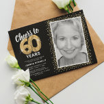 60. Geburtstagsfeier des 60. Fotos Einladung<br><div class="desc">Feiern Sie den großen Meilenstein des sechzigsten Jahrhunderts mit unseren eleganten Geburtstagsfeierlichkeiten. Diese Einladungen mit einem individuell gestaltbaren, schwarzen Hintergrund, einem persönlichen Foto und goldenen Akzenten werden Ihnen einen bleibenden Eindruck verließe. Die goldenen Helium-Ballondetails fügen eine Touch der Magie hinzu, während die moderne Textvorlage zum 60. Geburtstag mühelos personalisiert werden...</div>
