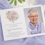 60. Geburtstagsparty Blume Bouquet Foto Überraschu Einladung<br><div class="desc">Ein elegantes Blumenstrauß mit Vintagen Blume in Aquarelltönen schmückt die Spitze dieser Party Einladung aus dem 60. Jahrhundert. Die sanften pastellfarbenen Blume sind mit der modernen Linienkunst besticht,  der Name des Geburtstagsfeiers ist in einem modernen,  einfachen Schriftbild verfasst. Es stehen passende Schilder und Party-Dekorationen zur Verfügung.</div>