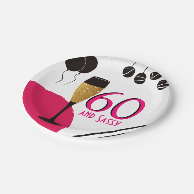 60 und Sassy Champagne Flute Pappteller (Schrägansicht)