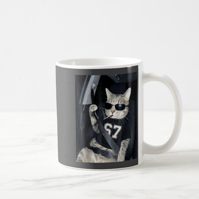 67 Cat Wearing Sungles Gen Alpha Smoking Cat  Kaffeetasse (Rechts)