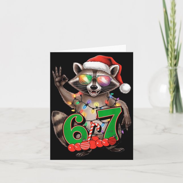 67 Christmas Funny Raccoon Festive 6-7 Meme Boys G Karte (Vorderseite)