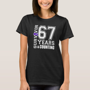 67 Jahre Überleben Ich trage Lila Ribbon Lupus Awa T-Shirt