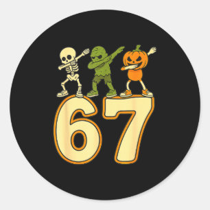 67 Meme Lustige Halloween Zahlen Sechs Sieben Männ Runder Aufkleber