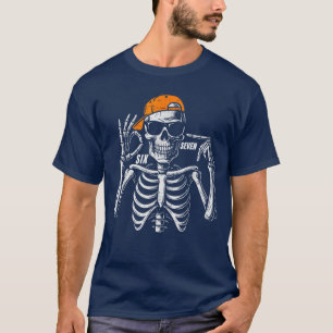 67 Meme Trendiger Skelett Halloween Lustig Six Sev T-Shirt