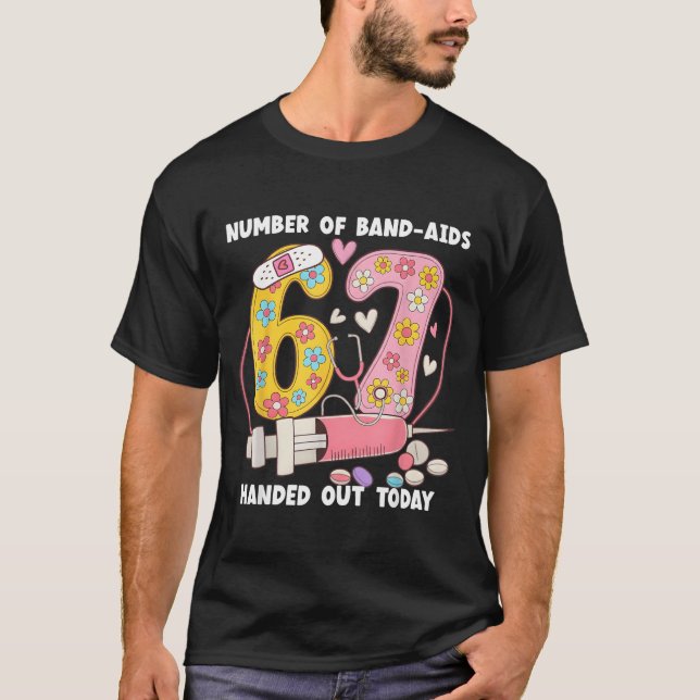 67 Nurse Meme Funny Six Seven Nursing Medical Scho T-Shirt (Vorderseite)