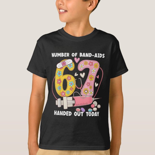 67 Nurse Meme Funny Six Seven Nursing Medical Scho T-Shirt (Vorderseite)