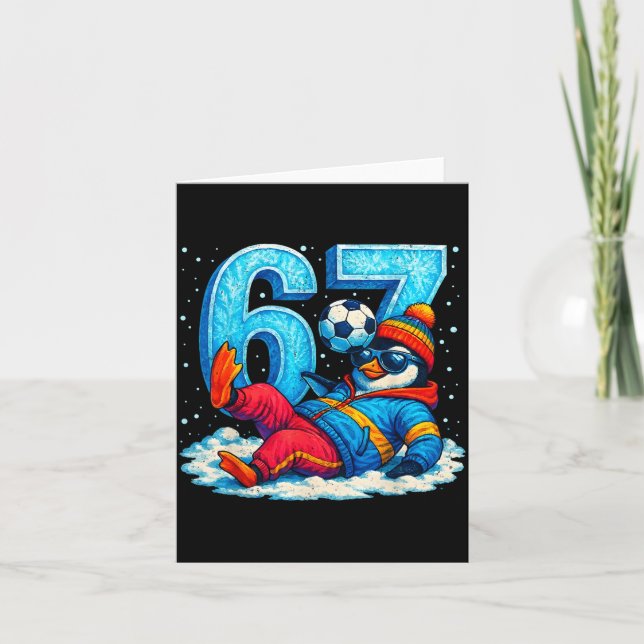67 Penguin Soccer Funny Winter Meme Gift  Karte (Vorderseite)