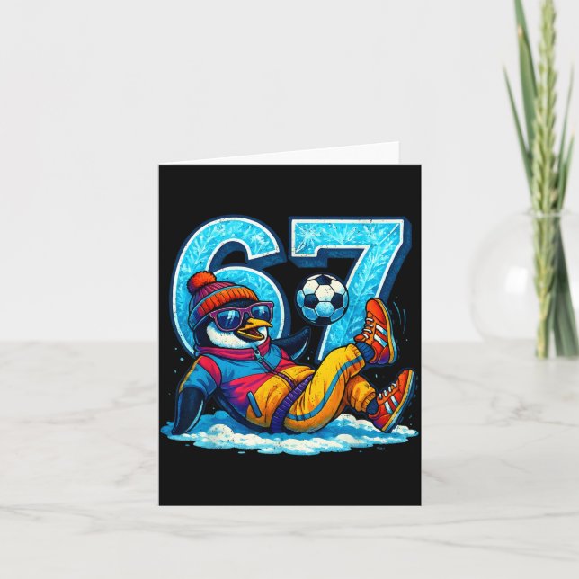 67 Penguin Soccer Funny Winter Meme Gift  Karte (Vorderseite)