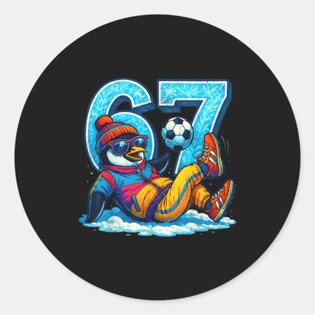 67 Penguin Soccer Funny Winter Meme Gift  Runder Aufkleber (Vorderseite)