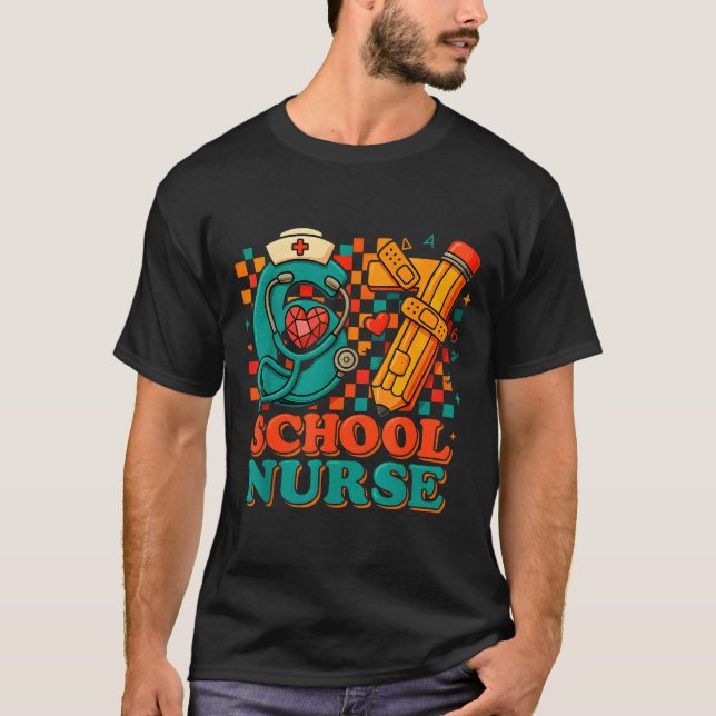 67 School Nurse Days Pencil Heart Funny Medical  T-Shirt (Vorderseite)
