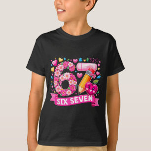 67 Six Seven 6 7 Meme Lehrer Design Valentinstag M T-Shirt