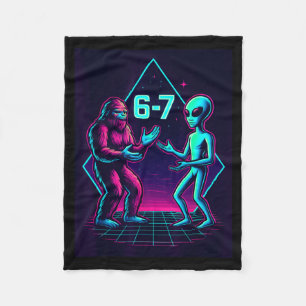 67 Six Seven Meme Lustig Bigfoot Alien Sasquatch U Fleecedecke