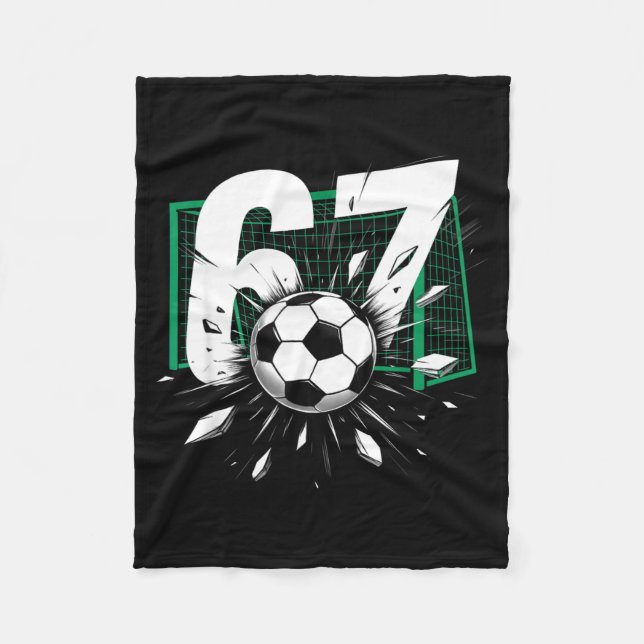 67 Soccer Six Seven 6 7 Meme 67 For Boys Men  Fleecedecke (Vorderseite)