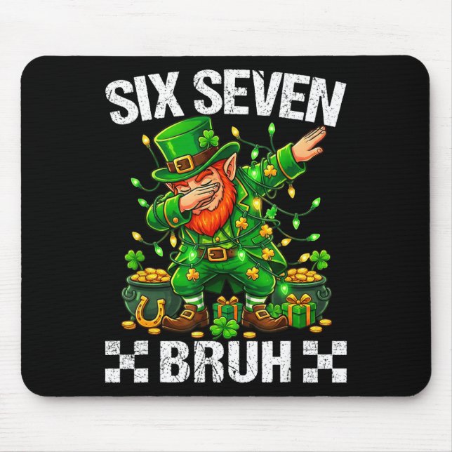 67 St. Patrick Lustiger Six Seven Meme Kobold Jung Mousepad (Vorne)