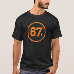 67 T-shirt graphique de style patch brodé