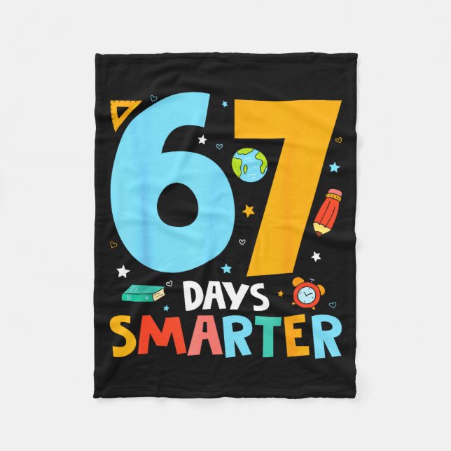 67th Day Of School Funny 67 Days Smarter Teacher B Fleecedecke (Vorderseite)