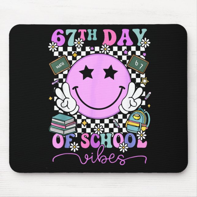 67th Day Of School Vibes Groovy Retro 100 Days Of  Mousepad (Vorne)