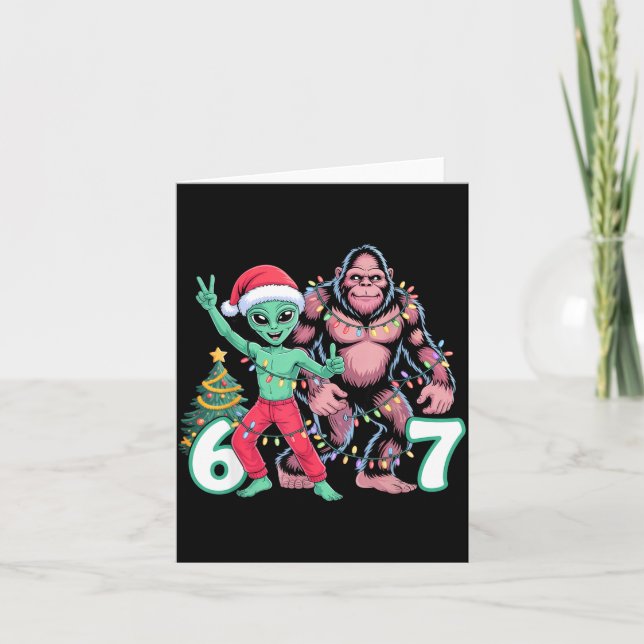 6 7 Meme Christmas Alien Sasquatch Six Seven Fun  Karte (Vorderseite)