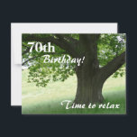 70. Geburtstagsparty-Relax/mit Zitat Einladung<br><div class="desc">Dieser schöne Blick auf einen Schattenspendenbaum, in einer grünen Landschaft, ist der perfekte Hintergrund für diese besondere Geburtstagseinladung zum 70. Geburtstag. Natürlich ist der Text völlig anpassbar (in welchem Alter auch immer Sie gewollt haben), und Sie können die Rückseite der Einladung mit all Ihren persönlichen Daten füllen. Ändern Sie den...</div>