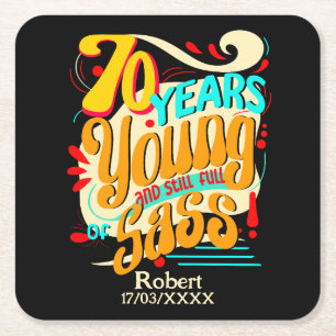 70 Jahre jung noch voll von Sass, Retro Typo Rechteckiger Pappuntersetzer