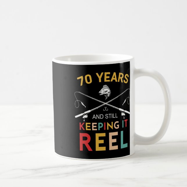 70 Jahre und immer noch Behaltend es Reel 70. Gebu Kaffeetasse (Rechts)