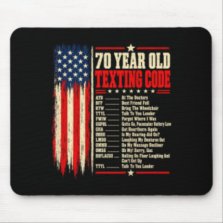 70-jähriger Senior, der Code auf der Rückseite tex Mousepad