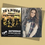 70er Jahre Disco Geburtstags-Foto | Gold Glitzer B Einladung<br><div class="desc">Eine lustige Schlange im 70er-Disco-Thema Geburtstagsfeier in Schwarz und Gold mit zusätzlichem Foto für diese zusätzliche Touch. Menschen tanzen mit einem coolen goldenen Glitzer-Hintergrund und 70er / 80er mit einem Geburtstagsgeschenk,  das leicht zu personalisieren ist. Matching Party Accessoires Funktion in meinem Geschäft.</div>
