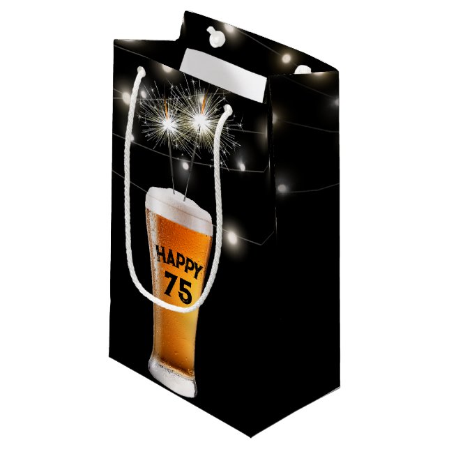 75. Geburtstagsparkler in Beer Kleine Geschenktüte (Vorderseite Schrägansicht)