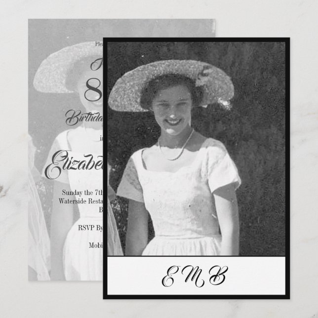 80. Geburtstag Elegantes Foto Schwarz-weiß Monogra Einladung (Vorne/Hinten)