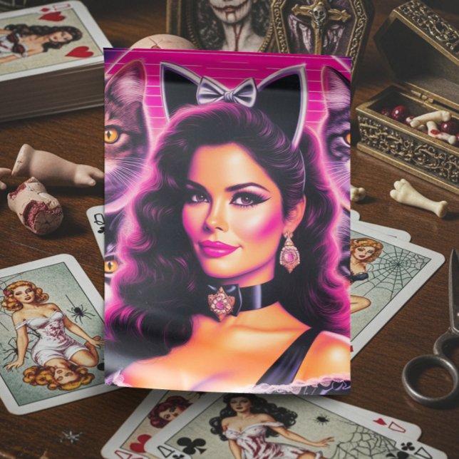 80s Retrowave Cat Woman Seidenpapier (Von Creator hochgeladen)
