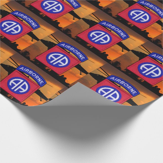 82. abn im Flugzeug Veteranen-Tierarztflecken Geschenkpapier (Ecke)