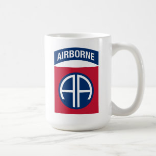 82. Im Flugzeug Abteilung Insignia Militärischer V Kaffeetasse