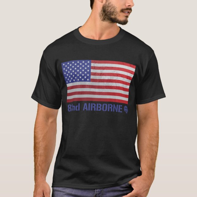 82. Im Flugzeug Abteilungs-Fort- T-Shirt (Vorderseite)