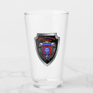 82. Im Flugzeug Division "All American" Schild Glas