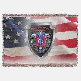 82. Im Flugzeug Division All American Shield Decke