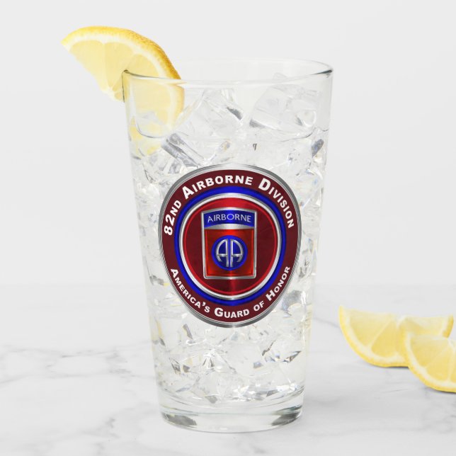 82. Im Flugzeug Division America's Guardian of Ehr Glas (Vorderseite Ice)
