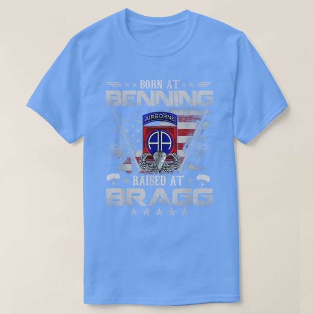 82. Im Flugzeug Division Geboren bei Ft Benning er T-Shirt (Design vorne)
