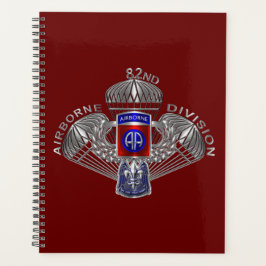 82. Im Flugzeug Division Planer