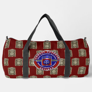 82. Im Flugzeug Division Remüde Duffle Bag